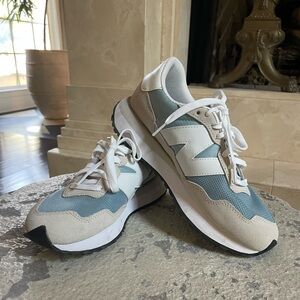 New Balance 237 Sneakers Womens size 8-8.5